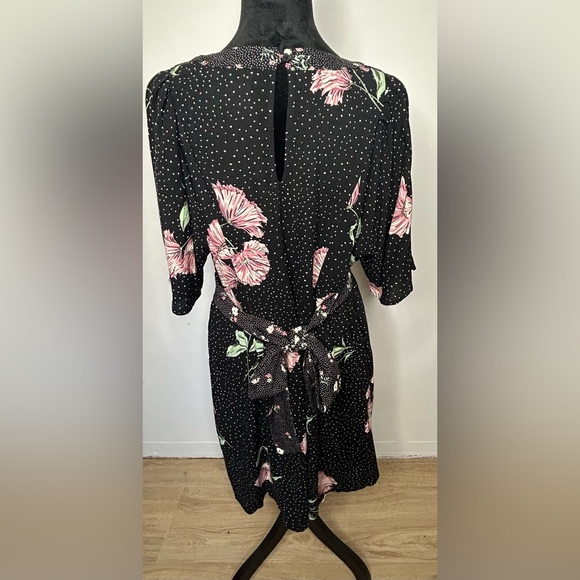 Xhilaration Women’s Sm Floral Dress - Picture 4 of 9